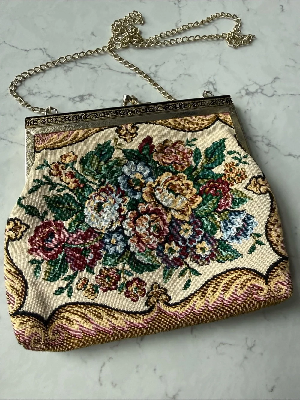 Vintage 60’s Floral Needlepoint Tapestry Purse Gold Kiss Lock made in Hong Kong